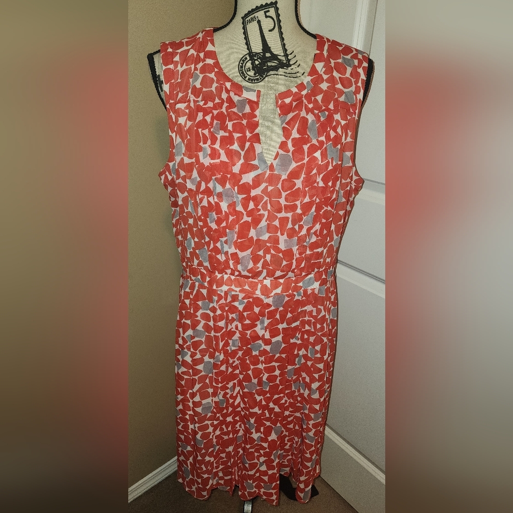 Nine West Coral, Grey and White Abstract Print Sleeveless Midi Dress